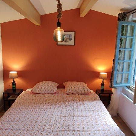 Villa Cabanon St Joseph, 2 Personnes à Boulbon Extérieur photo